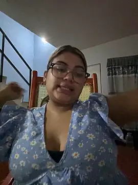 Snapshot of C1N09 chatting on May 14, 2026, 4:42 am C1N09 online show from May 14, 2026, 4:42 am