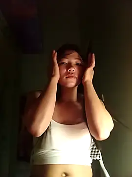 -Quyny- online show from April 10, 2026, 8:05 pm