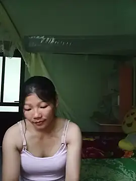 Snapshot of -Quyny- chatting on May 16, 2026, 11:48 pm -Quyny- online show from May 16, 2026, 11:48 pm
