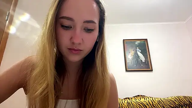 Liesenaniles online show from April 7, 2026, 3:08 am