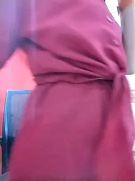 TANU01990 online show from April 13, 2026, 4:38 am