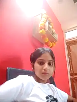 Snapshot of TANU01990 chatting on May 31, 2026, 4:29 am TANU01990 online show from May 31, 2026, 4:29 am