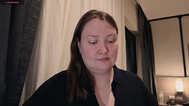 elegant pleasure online show from April 13, 2026, 3:05 pm