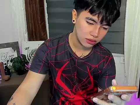 Snapshot of Untouchable_Bromancexxx chatting on July 14, 2026, 4:50 am Untouchable Bromancexxx online show from July 14, 2026, 4:50 am