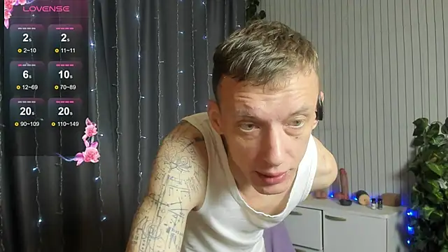 Snapshot of James2Inked chatting on June 27, 2026, 5:35 am James2Inked online show from June 27, 2026, 5:35 am