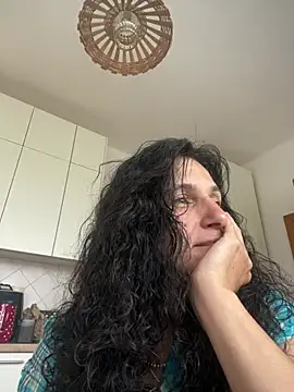 Snapshot of StellaMia263 chatting on June 6, 2026, 8:08 am StellaMia263 online show from June 6, 2026, 8:08 am