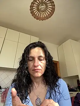Snapshot of StellaMia263 chatting on June 19, 2026, 5:57 am StellaMia263 online show from June 19, 2026, 5:57 am