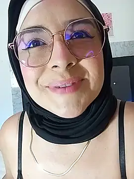 Snapshot of alia_asad chatting on July 10, 2026, 1:33 pm alia asad online show from July 10, 2026, 1:33 pm
