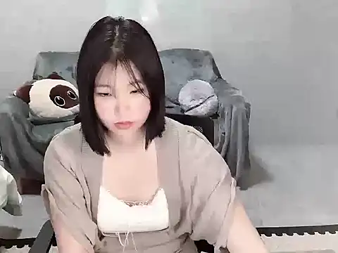 YangYang--baby online show from April 14, 2026, 9:25 am