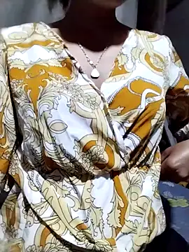 Snapshot of djdddj1 chatting on April 6, 2026, 11:44 am djdddj1 online show from April 6, 2026, 11:44 am