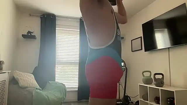 DaveRoyale online show from April 12, 2026, 12:08 pm