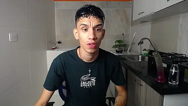 Zamaelprime  online show from April 6, 2026, 4:57 am