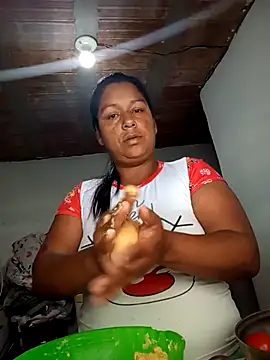 saritaloveyi online show from April 18, 2026, 1:35 pm