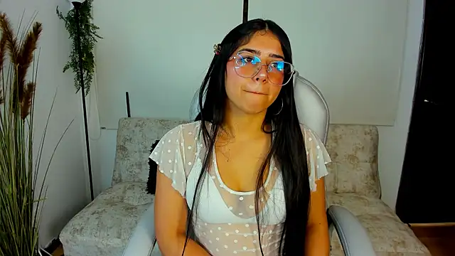 Snapshot of miia_bx chatting on April 14, 2026, 12:54 pm miia bx online show from April 14, 2026, 12:54 pm