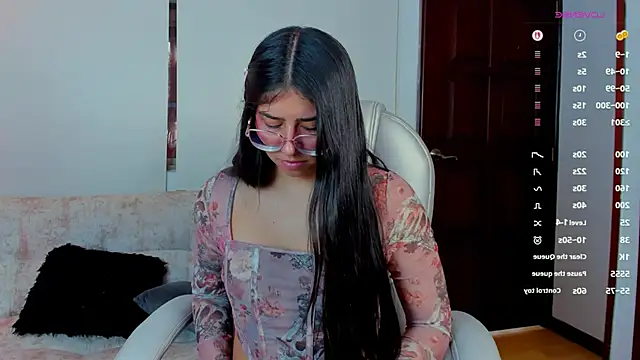 Snapshot of miia_bx chatting on April 7, 2026, 1:13 pm miia bx online show from April 7, 2026, 1:13 pm