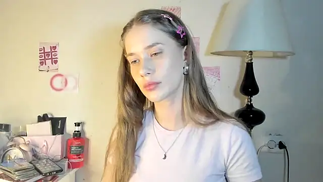 chloesweetbby online show from April 11, 2026, 9:51 pm