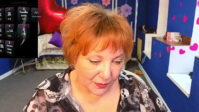 Kira Kingslee online show from April 13, 2026, 11:14 am