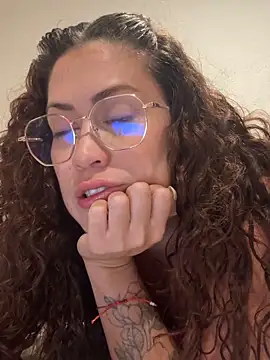 Solarishot online show from April 14, 2026, 1:54 am