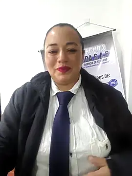 Naughty Kitten  online show from April 12, 2026, 11:46 am