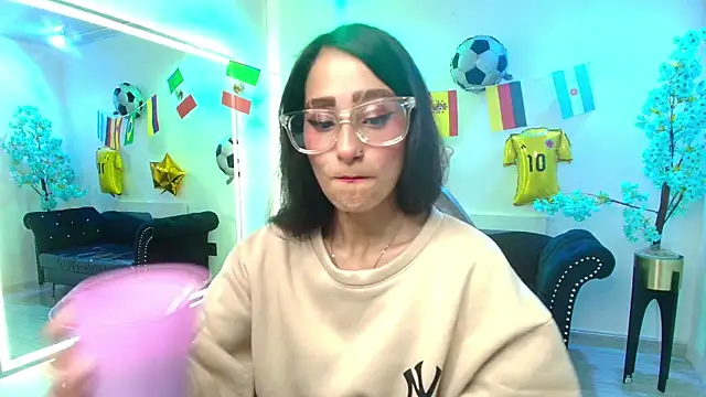Snapshot of Palmer_foxx chatting on June 27, 2026, 3:34 am Palmer foxx online show from June 27, 2026, 3:34 am