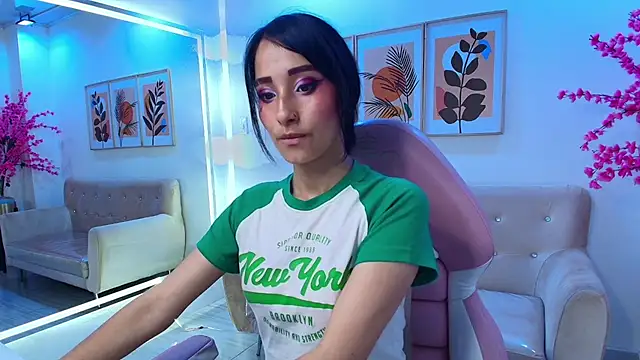 Palmer foxx online show from April 15, 2026, 3:12 am