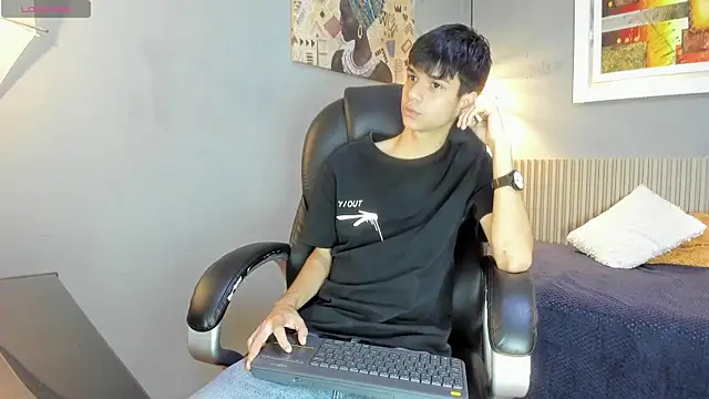 Snapshot of maxim_rod chatting on July 4, 2026, 9:52 pm maxim rod online show from July 4, 2026, 9:52 pm