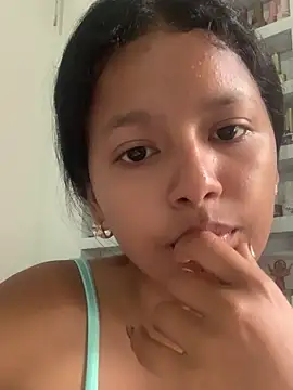 Snapshot of Cataleya2026 chatting on April 14, 2026, 2:11 pm Cataleya2026 online show from April 14, 2026, 2:11 pm