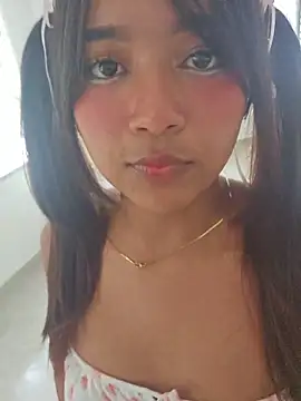 Snapshot of Pretty_karol chatting on June 18, 2026, 12:21 pm Pretty karol online show from June 18, 2026, 12:21 pm