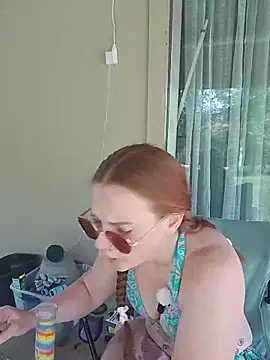 RoxyRedXO12 online show from April 16, 2026, 5:03 pm