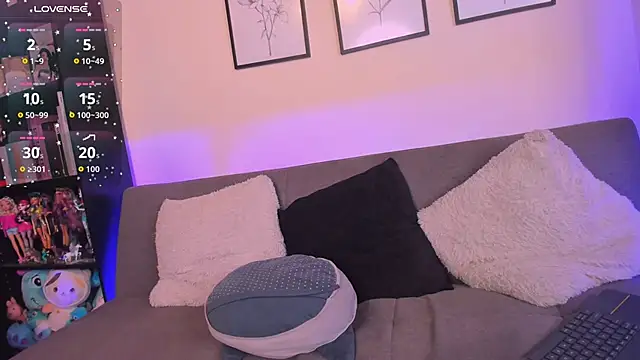 dream danna1 online show from April 1, 2026, 1:41 pm