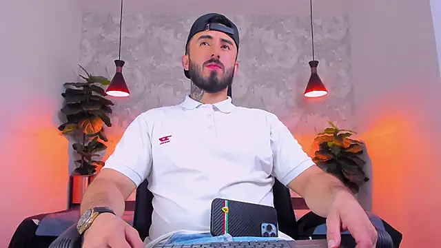 martin foster  online show from April 3, 2026, 4:08 am