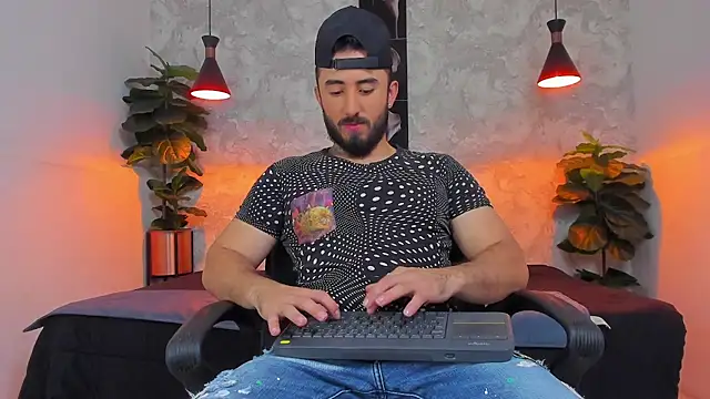 martin foster  online show from April 11, 2026, 3:36 am