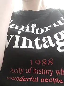 Saryloveparadise online show from April 10, 2026, 1:23 am