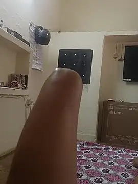 maRRy-m online show from April 1, 2026, 8:37 am