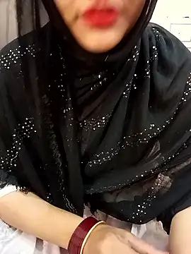 Miss Noor   online show from April 15, 2026, 6:52 am