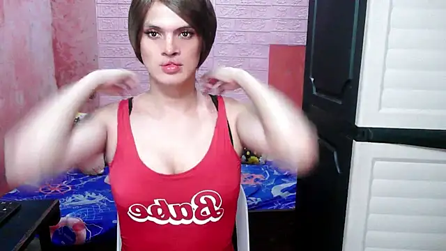 Snapshot of Bella_CiaoX chatting on April 13, 2026, 5:17 pm Bella CiaoX online show from April 13, 2026, 5:17 pm