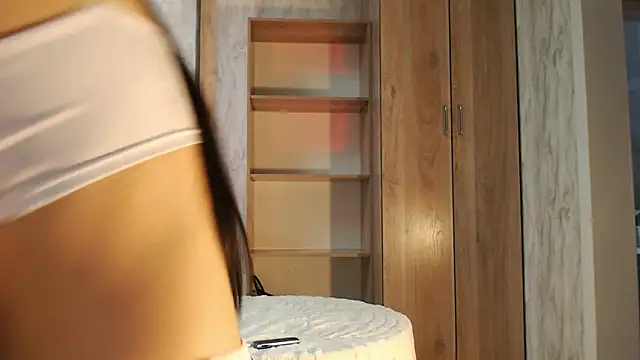 SecretTiny online show from April 10, 2026, 1:45 am