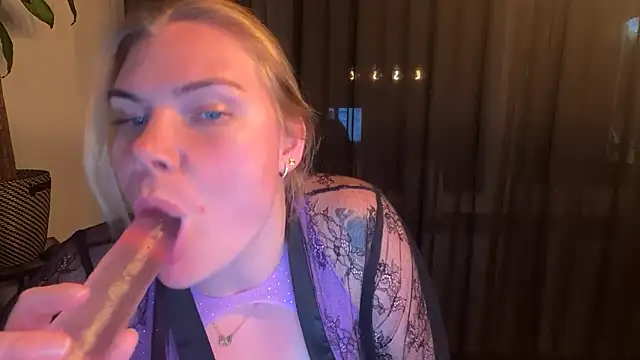 SexyBlondJoanna-Exclusief online show from March 30, 2026, 7:15 pm