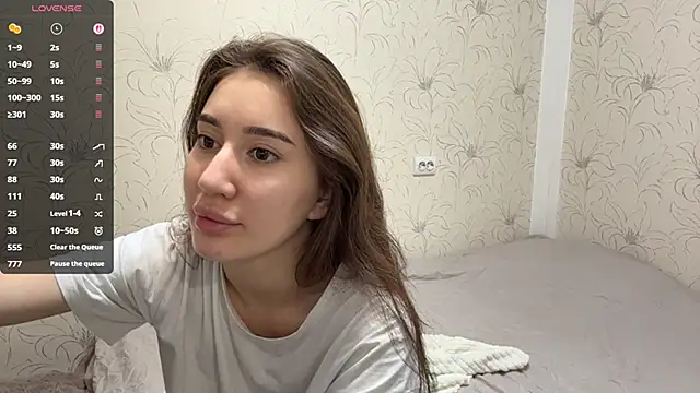 NamiLoon online show from April 9, 2026, 6:19 am