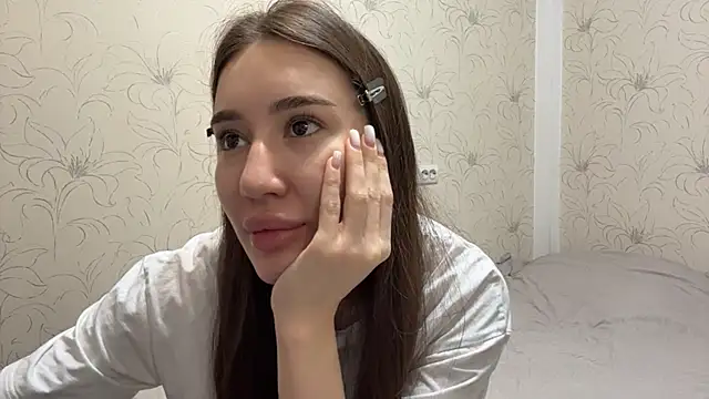 NamiLoon online show from April 4, 2026, 4:08 am