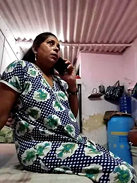 Snapshot of Kuwari_dulhan1 chatting on April 8, 2026, 3:57 pm Kuwari dulhan1 online show from April 8, 2026, 3:57 pm