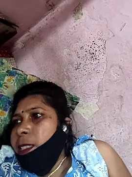 Snapshot of Kuwari_dulhan1 chatting on April 3, 2026, 4:30 am Kuwari dulhan1 online show from April 3, 2026, 4:30 am