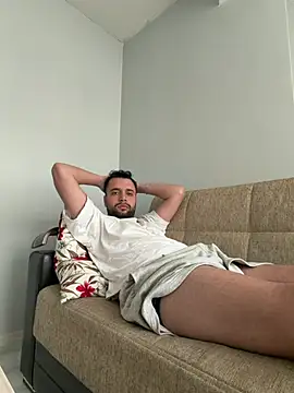 Arin21201 online show from April 8, 2026, 6:48 am