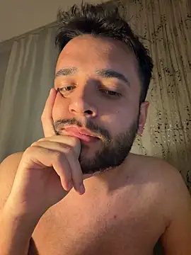 Arin21201 online show from April 16, 2026, 10:56 pm