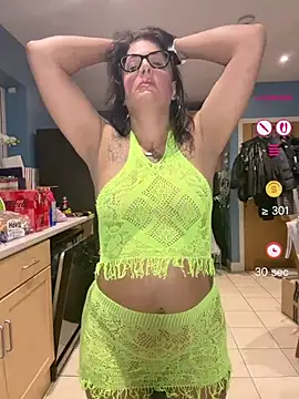 Snapshot of IvyBelleMilf chatting on June 1, 2026, 8:41 pm IvyBelleMilf online show from June 1, 2026, 8:41 pm