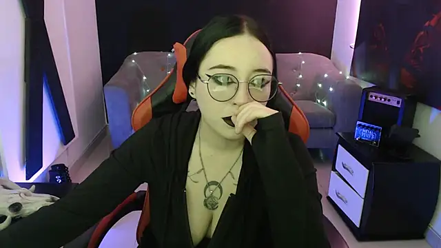Nyxnocturne online show from July 6, 2026, 12:12 pm