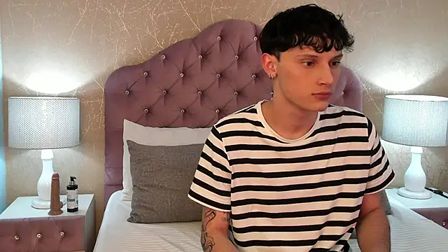 LephyStar online show from April 14, 2026, 3:11 am