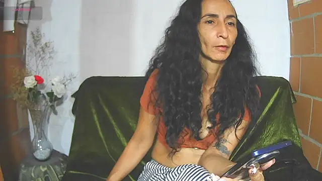 Snapshot of SamanttaLopez chatting on May 31, 2026, 12:11 pm SamanttaLopez online show from May 31, 2026, 12:11 pm
