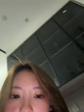 zhuzhu8023 online show from April 10, 2026, 1:51 pm