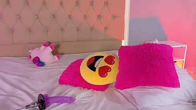 CandyRose   online show from April 1, 2026, 4:14 am